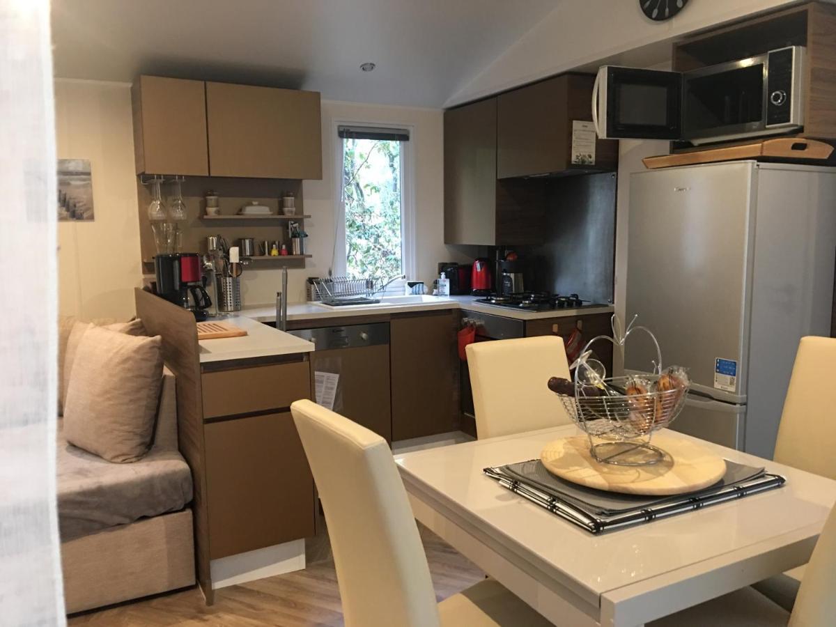 Mobilhome Familial 6 A 7 P 3 Chambres 42 M2 Saint Brevin Les Pierres Couchees エクステリア 写真
