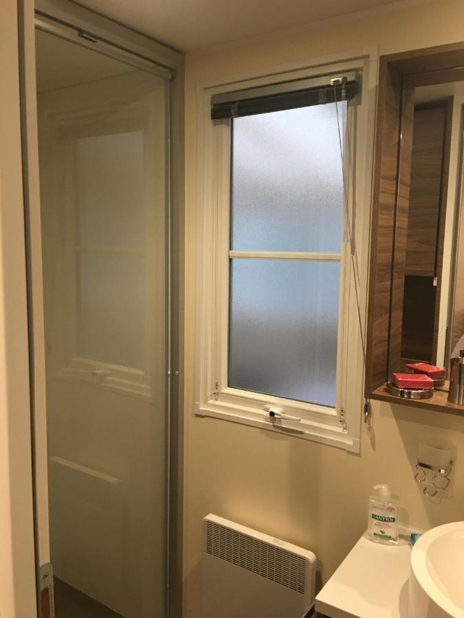 Mobilhome Familial 6 A 7 P 3 Chambres 42 M2 Saint Brevin Les Pierres Couchees エクステリア 写真