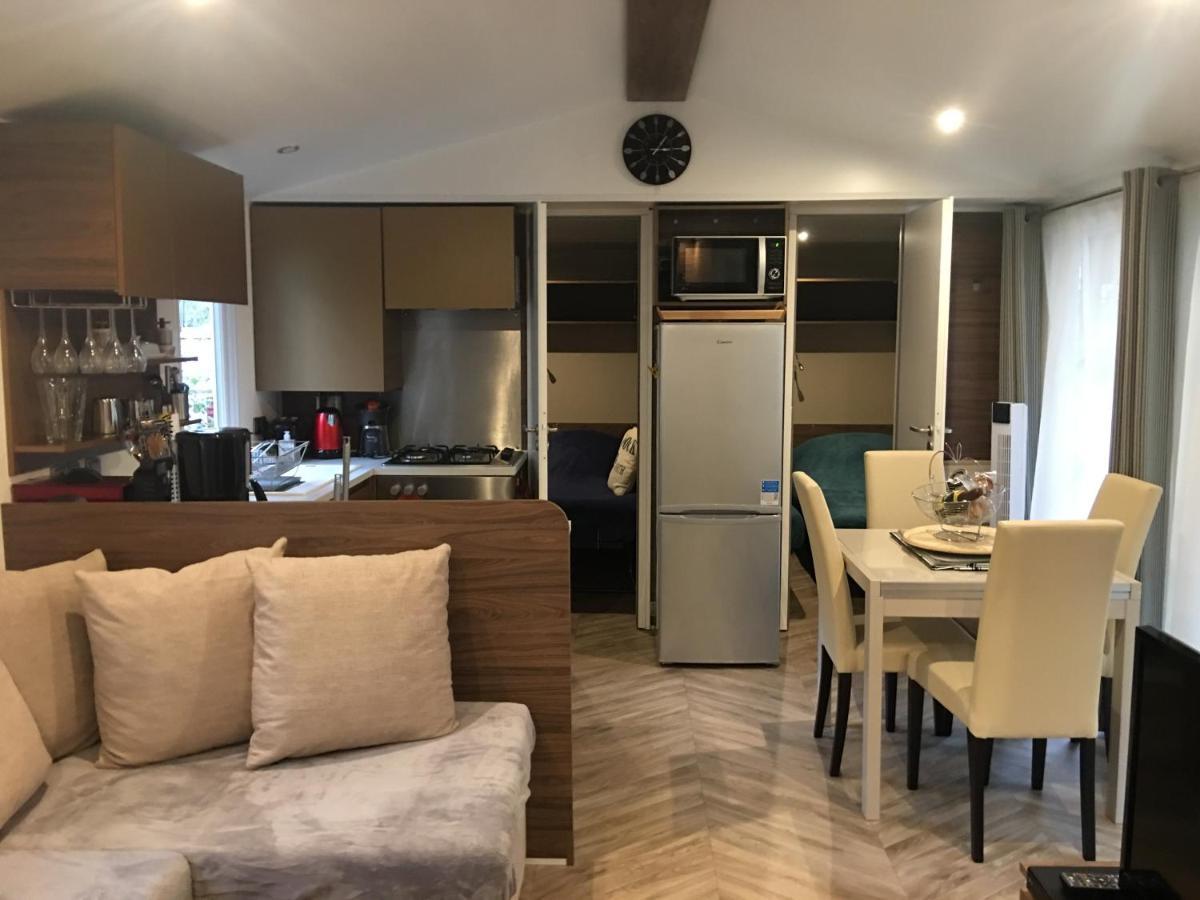 Mobilhome Familial 6 A 7 P 3 Chambres 42 M2 Saint Brevin Les Pierres Couchees エクステリア 写真