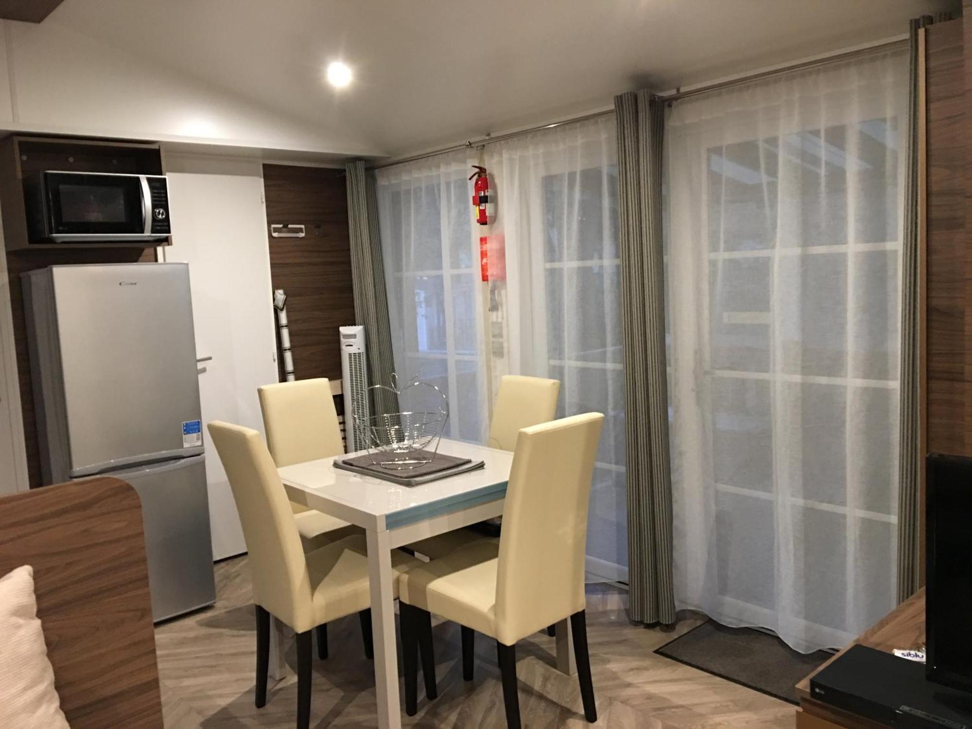 Mobilhome Familial 6 A 7 P 3 Chambres 42 M2 Saint Brevin Les Pierres Couchees エクステリア 写真